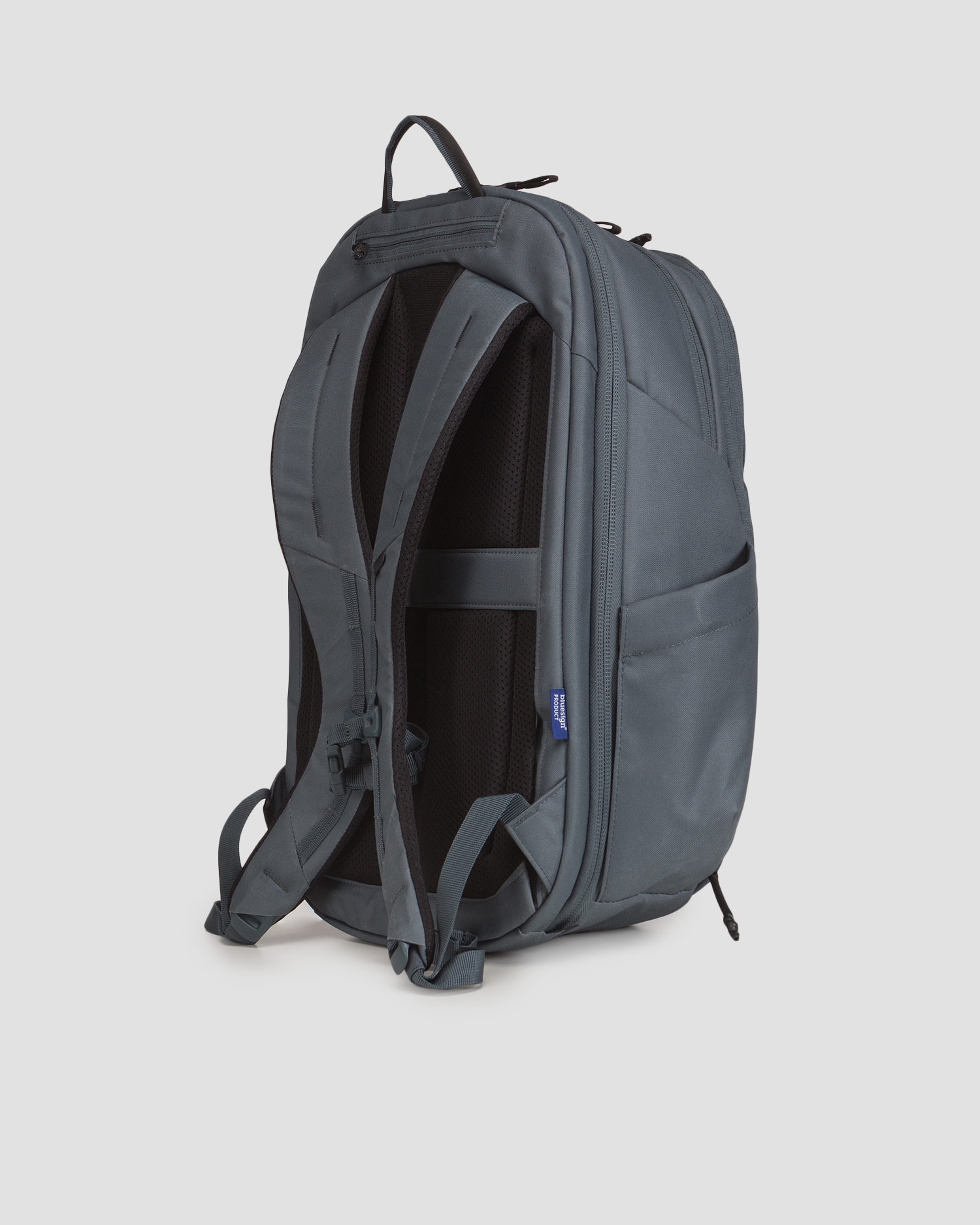 Šedý batoh Thule Aion Travel Backpack 28L