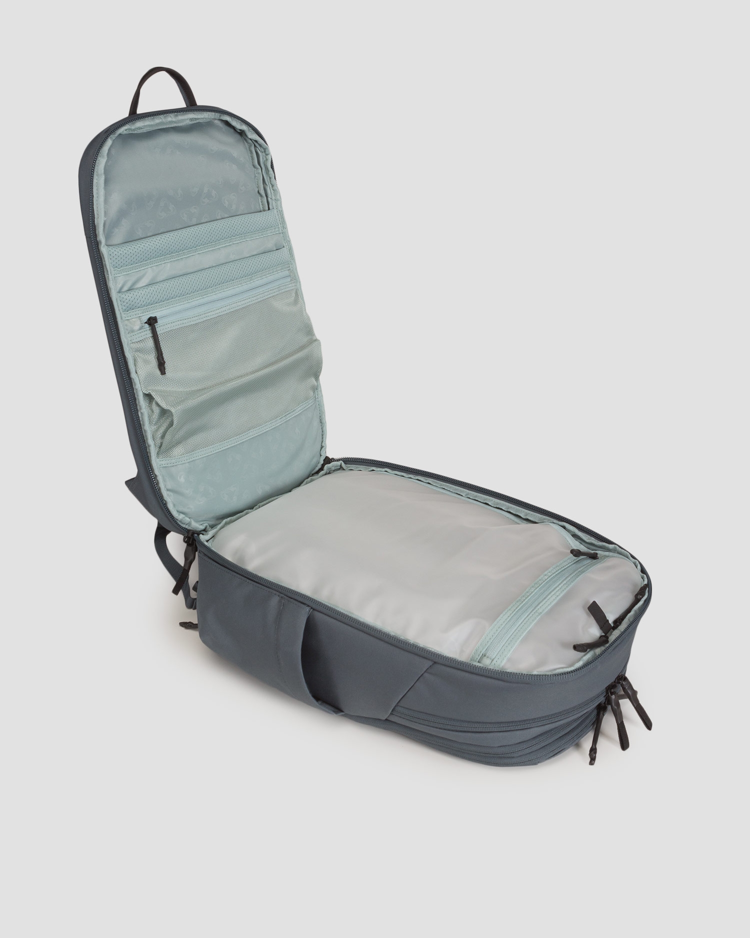 Šedý batoh Thule Aion Travel Backpack 28L