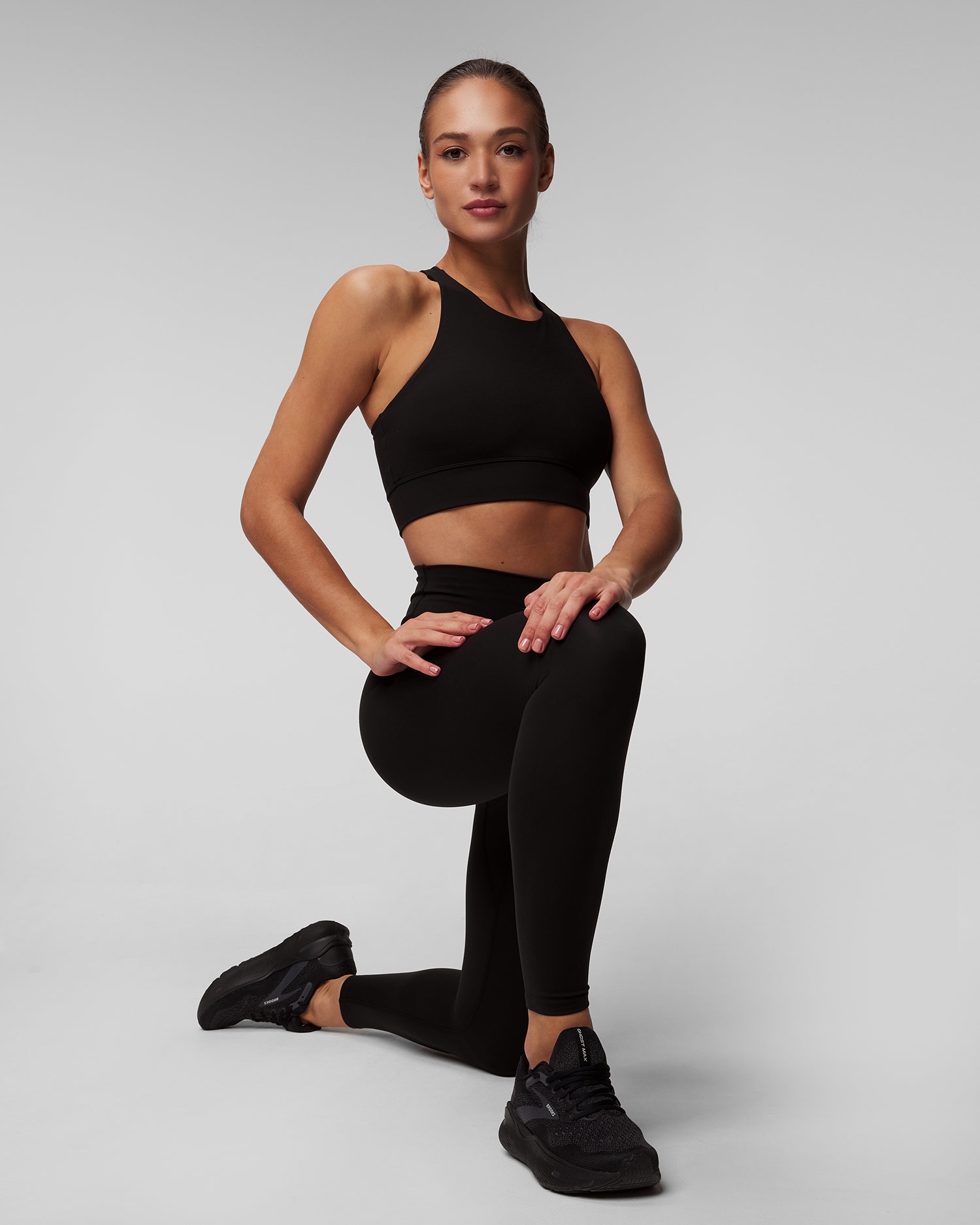 Dámská sportovní podprsenka Varley FreeSoft Bea Bra v Černé Barvě