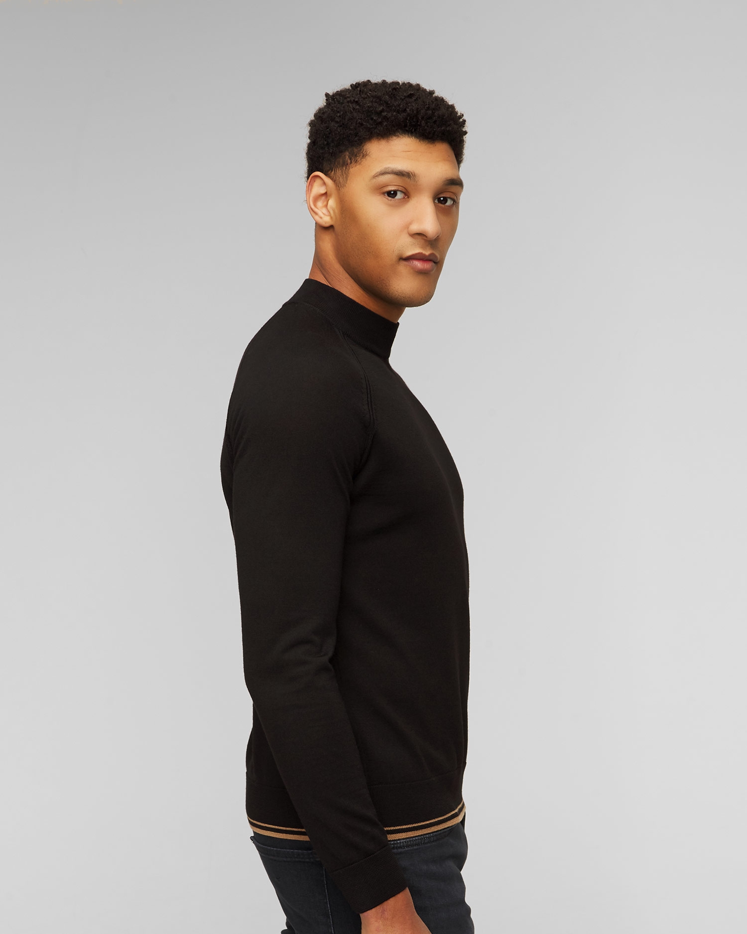 Černý vlněný pánský svetr Hugo Boss Perfino