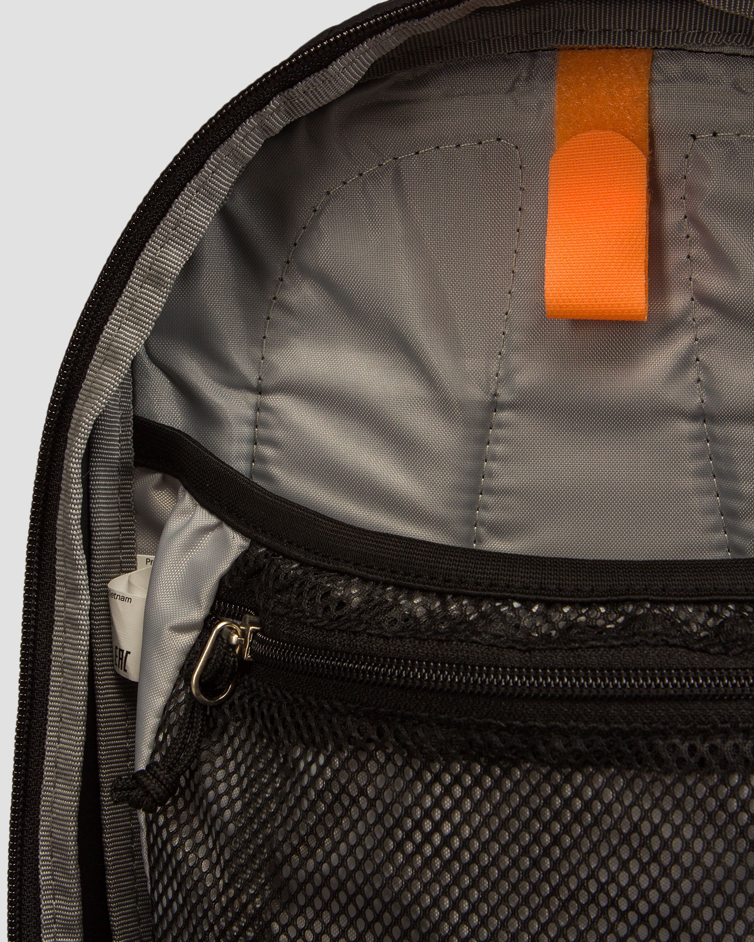 Batoh Deuter Race 12