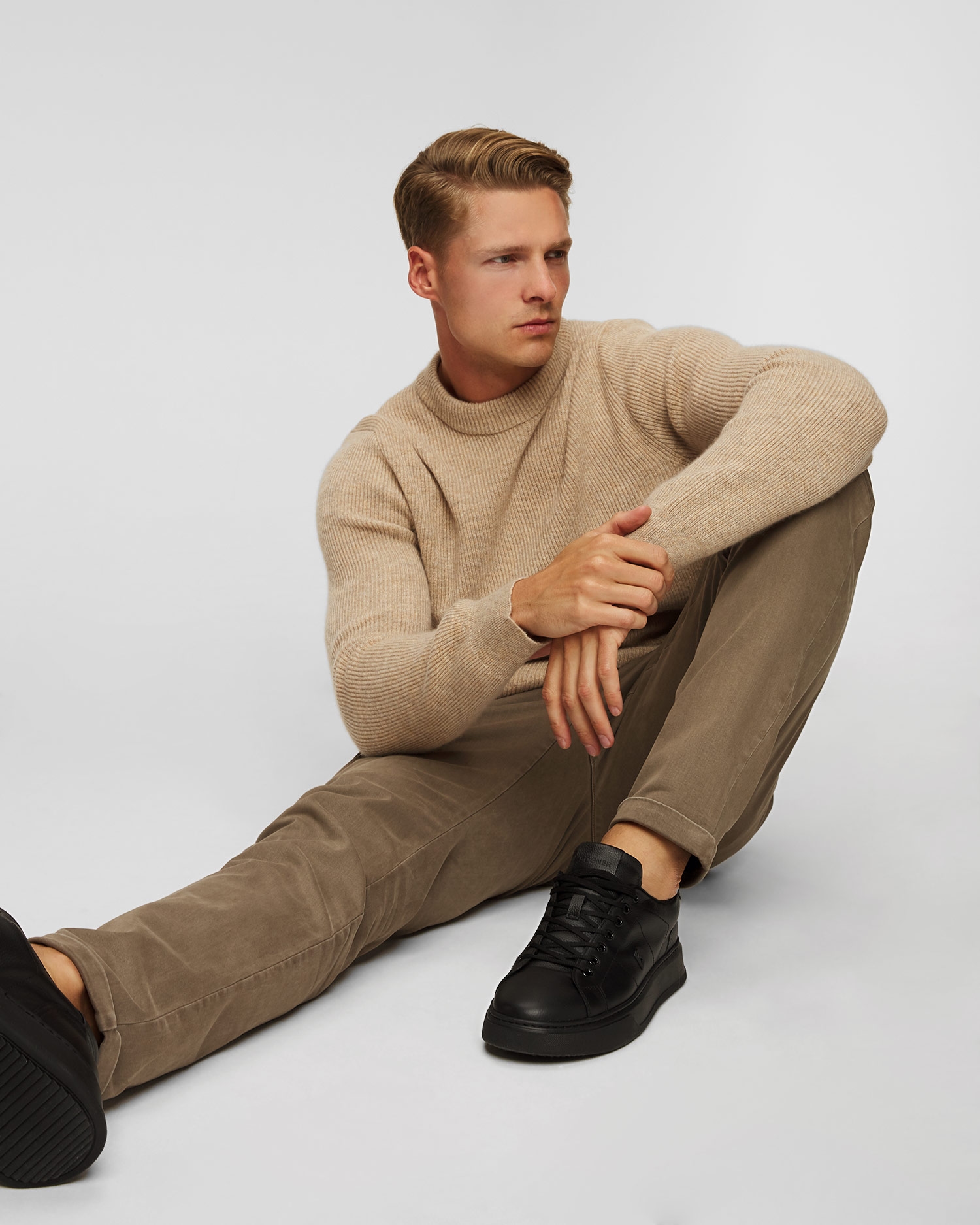 Pánský kašmírový svetr Johnstons of Elgin