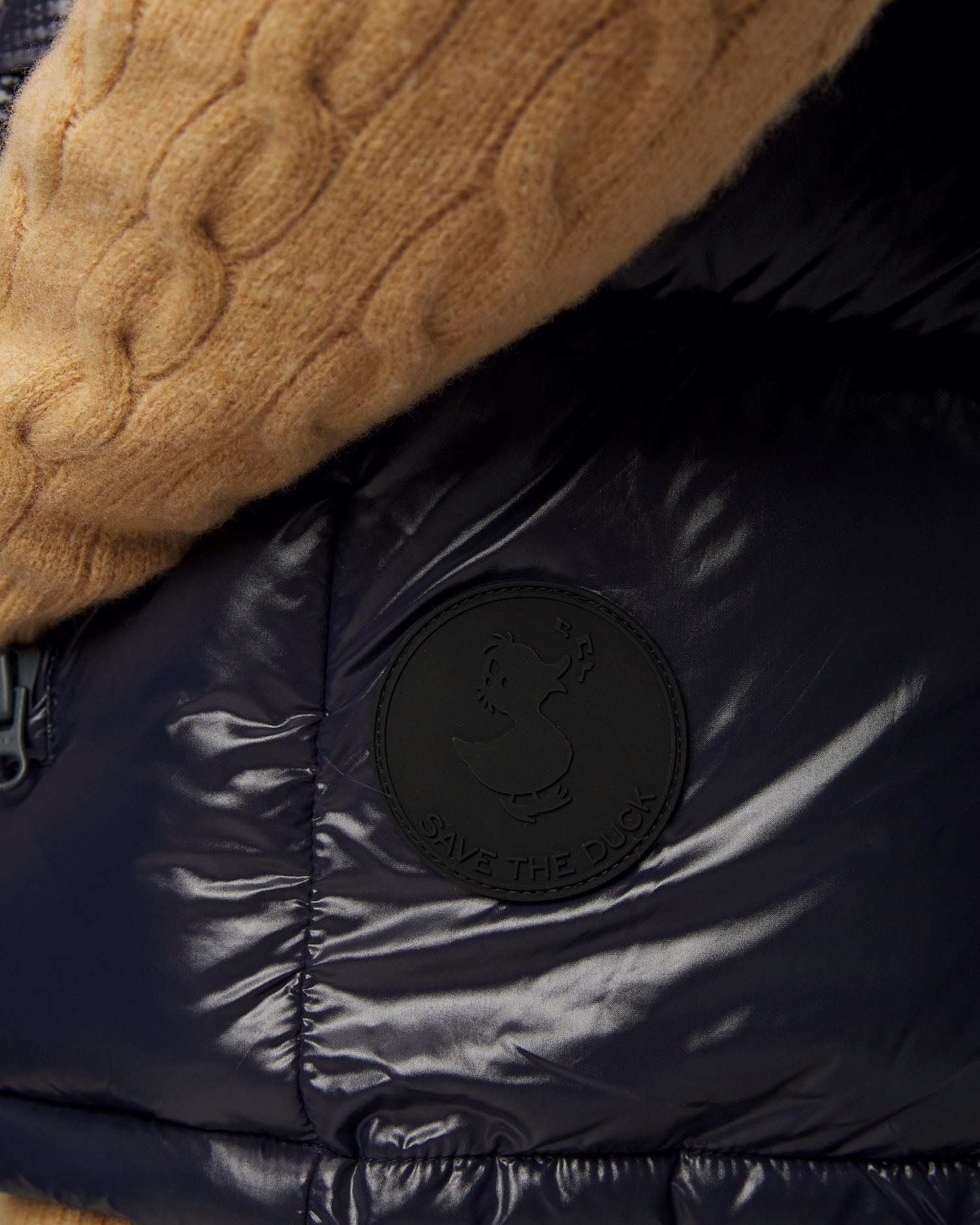 Tmavě modrá pánská péřová vesta Save the Duck Ailantus