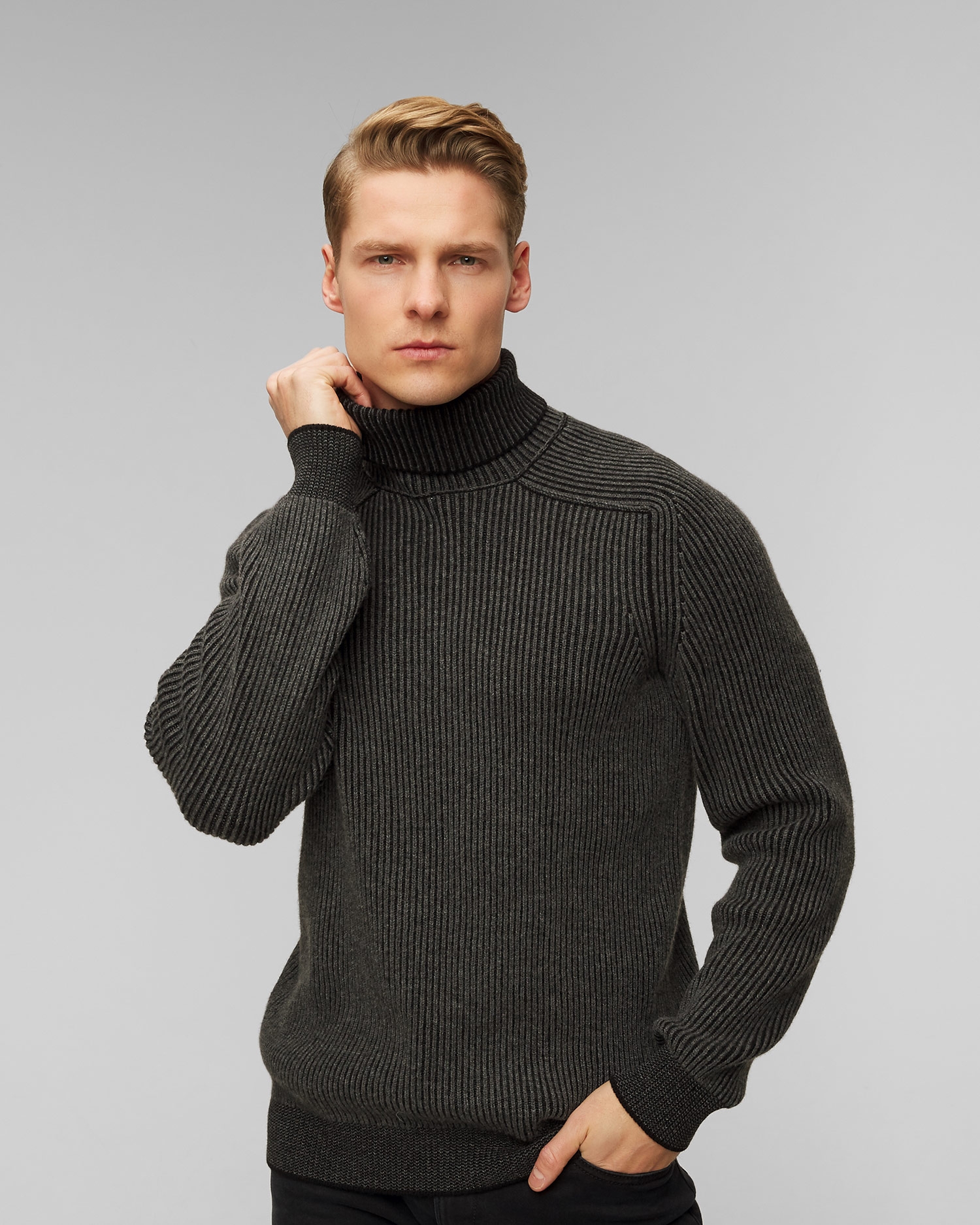 Černý pánský kašmírový rolák Sease