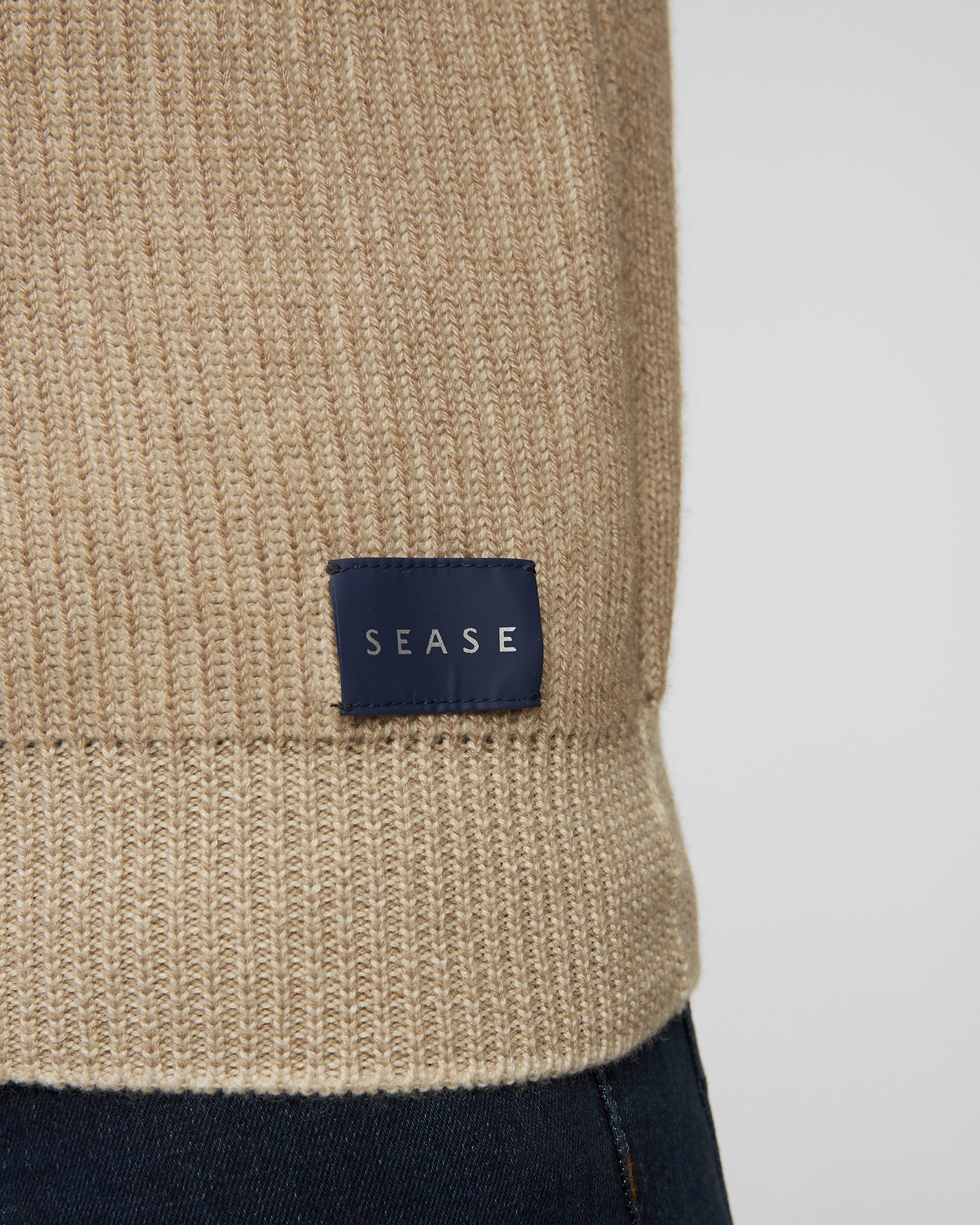 Oboustranný pánský kašmírový rolák Sease v Béžové Barvě