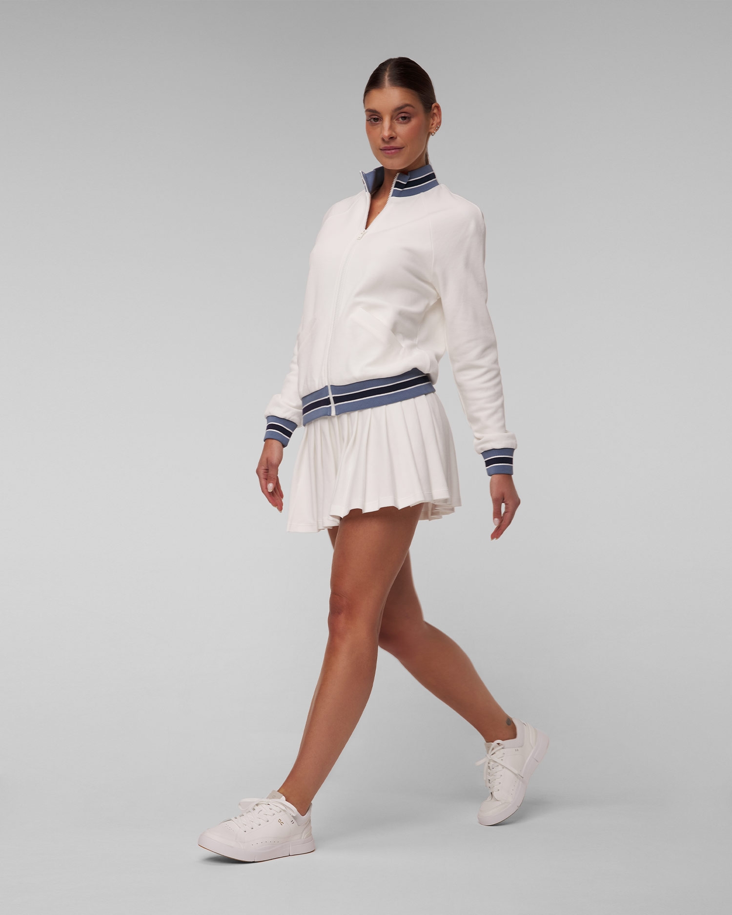 Bílá sportovní sukně The Upside Bounce Cordova Skirt