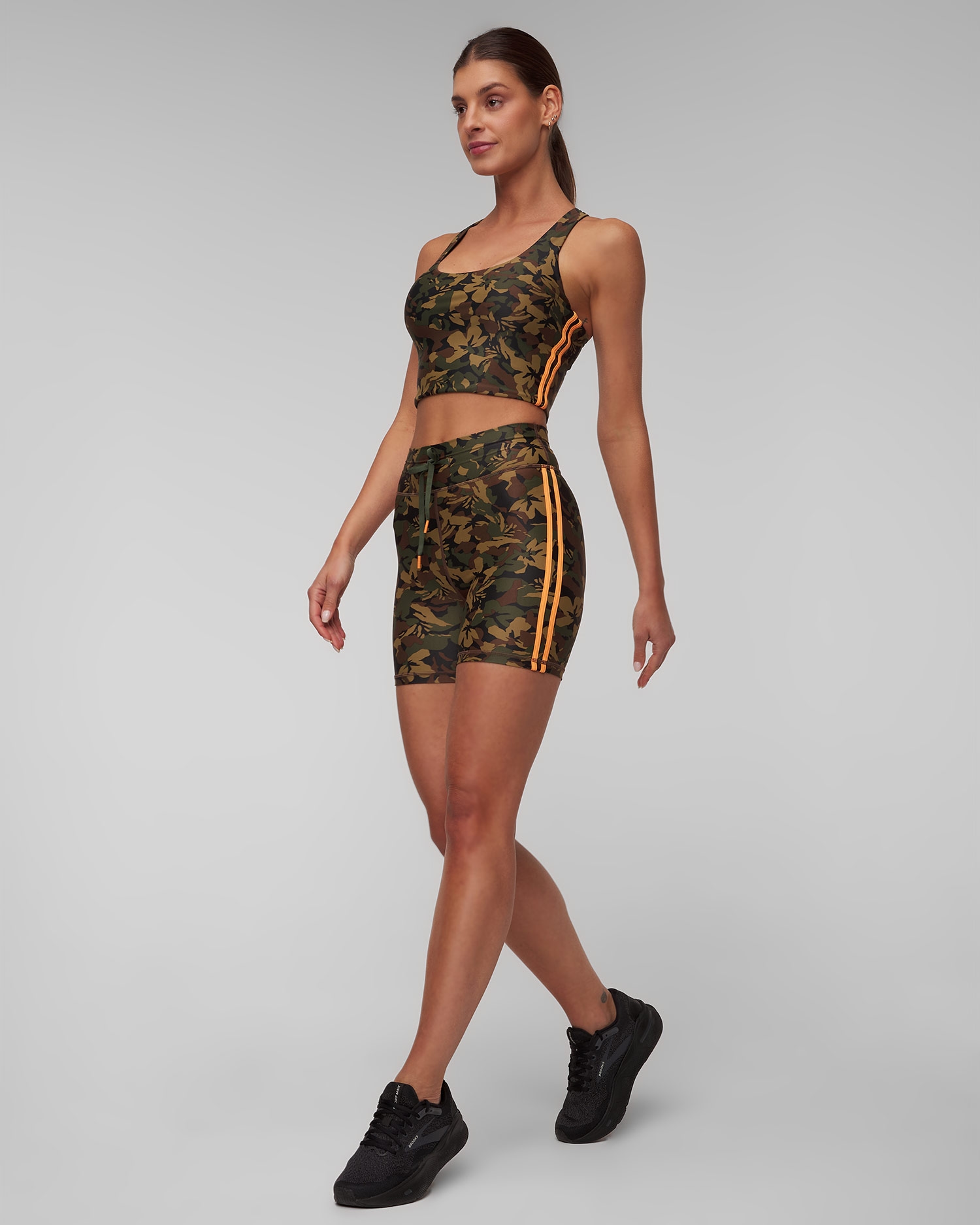 Dámské šortky The Upside Basecamp 5in Spin Short