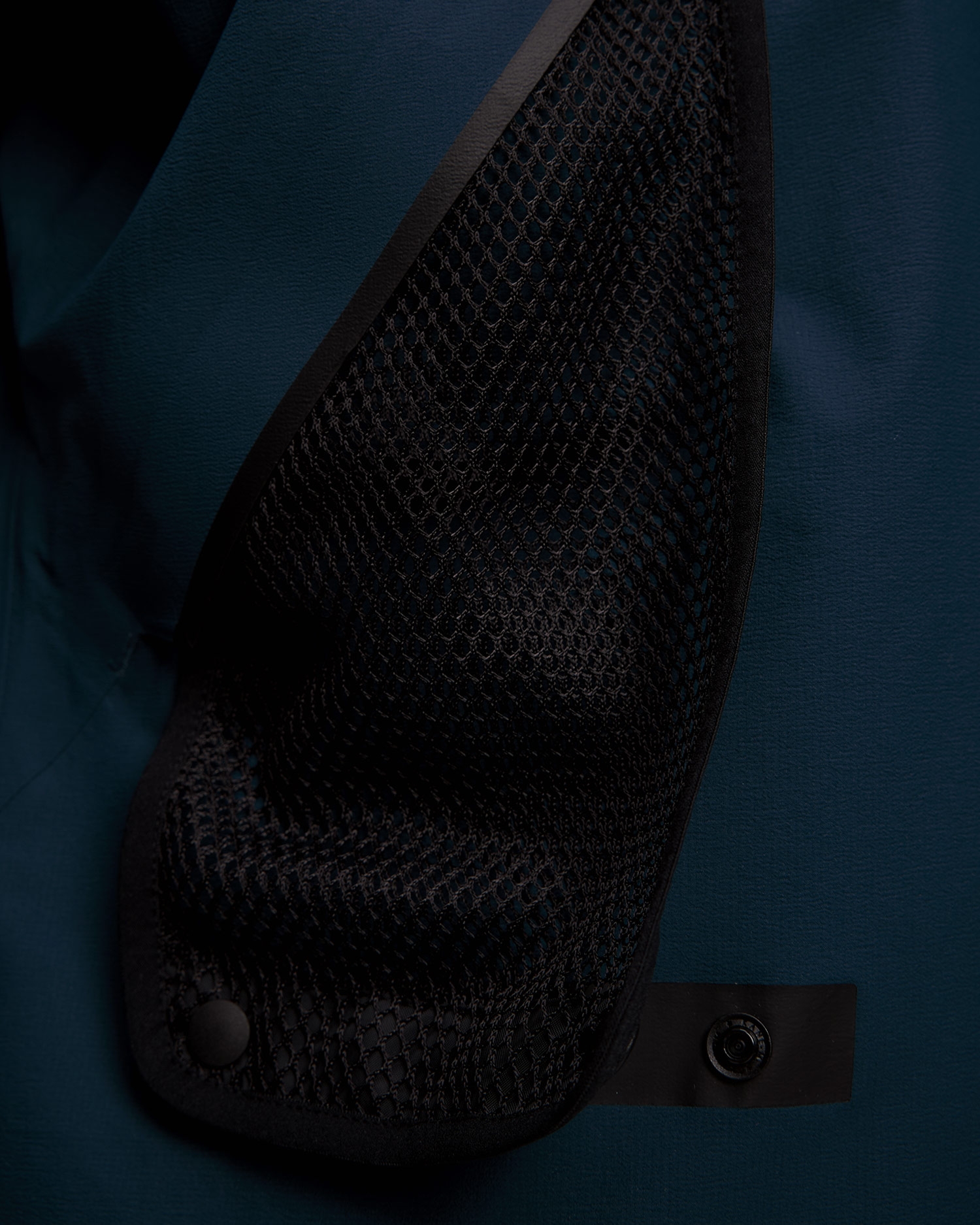 Tmavě modrá pánská horolezecká bunda Goldwin PERTEX SHIELD AIR Mountaineering Jacket