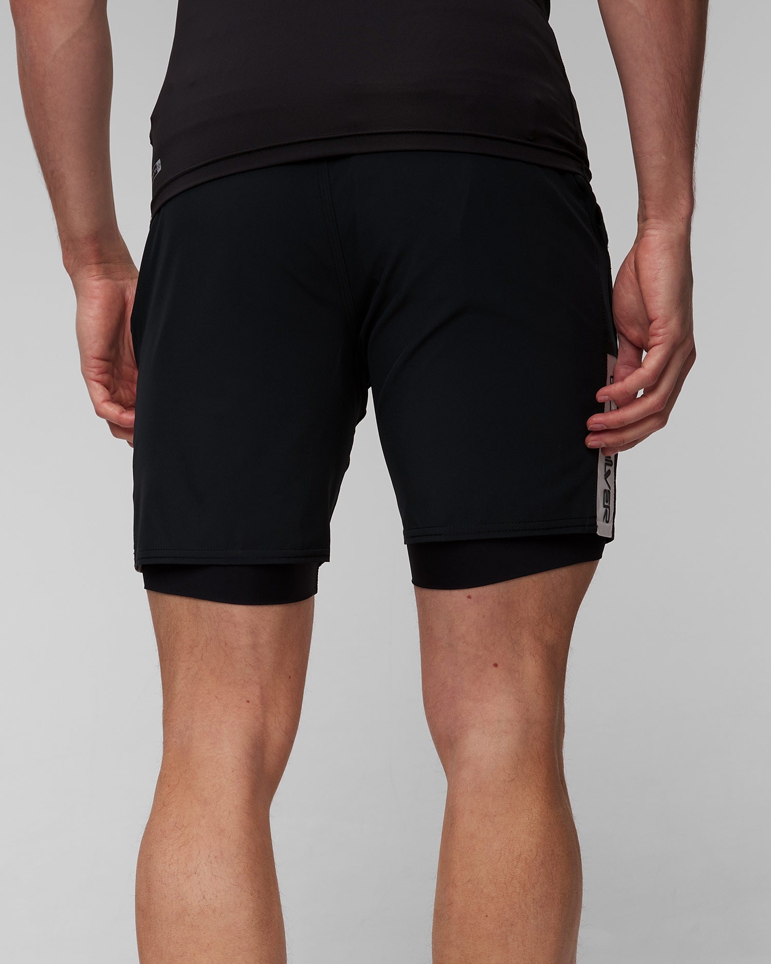 Černé pánské šortky Quiksilver Omni Training Short 17