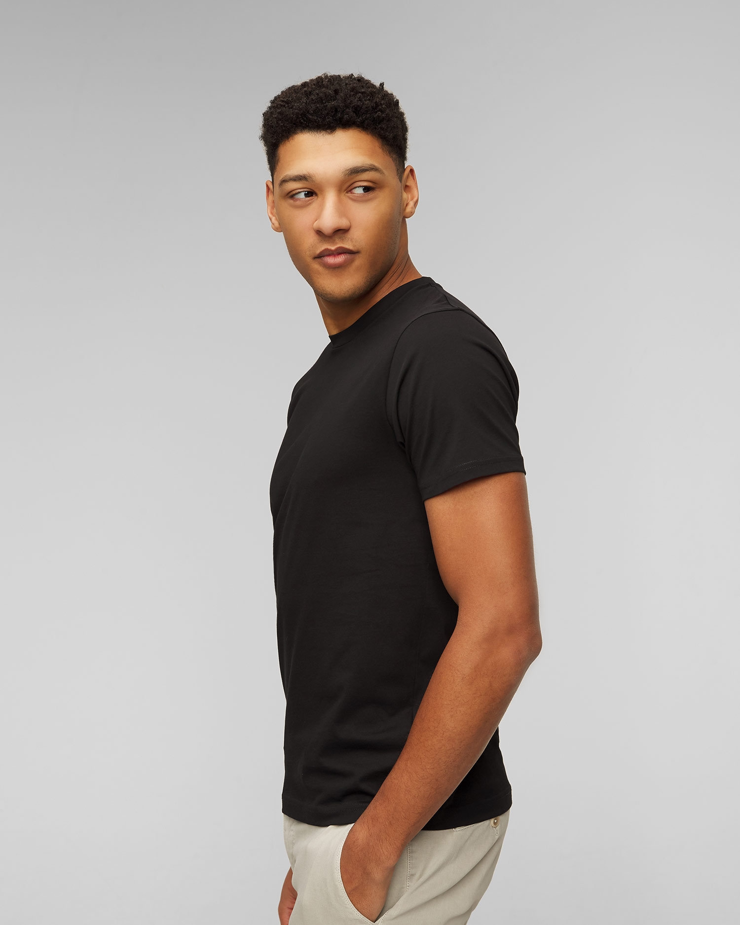 Černé pánské tričko Sunspel